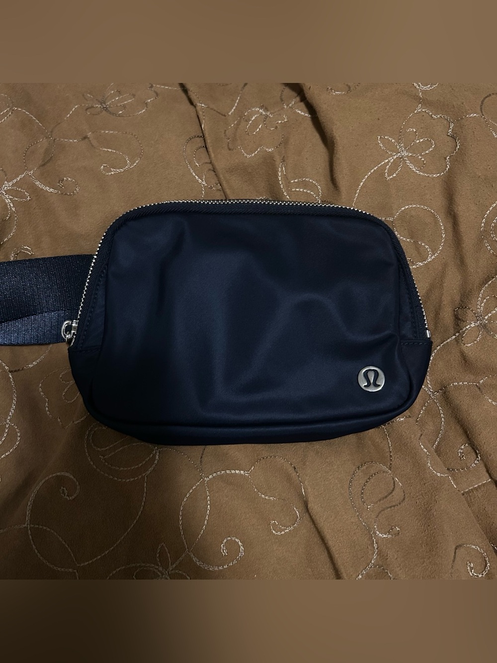 Lululemon Everywhere Belt Bag